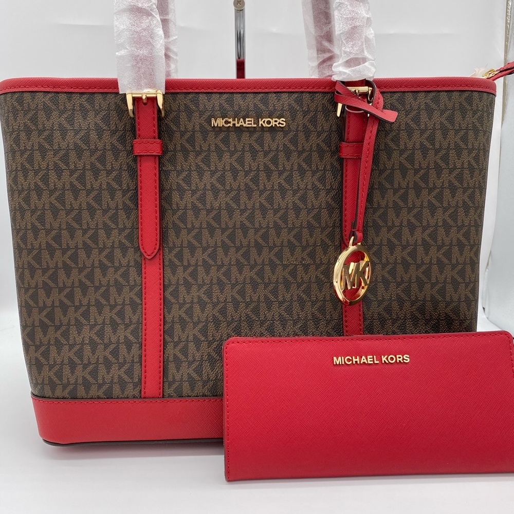 Michael Kors shoulder bag wallet set